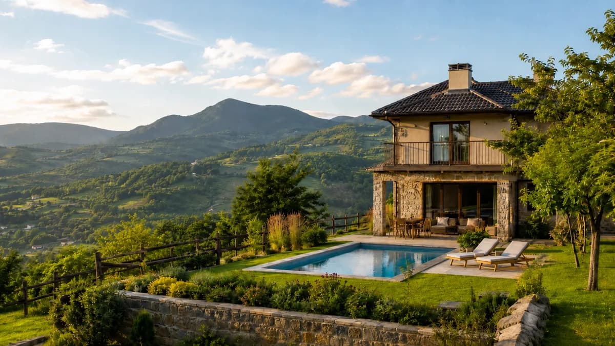 Vila sa bazenom i pogledom na planine u Bosni i Hercegovini