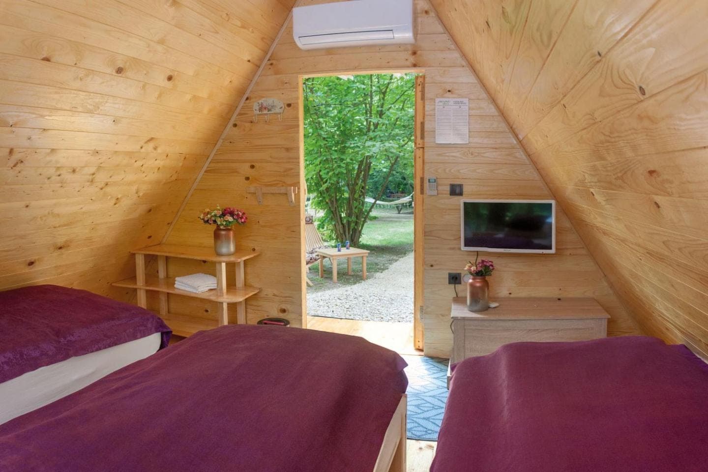 Deluxe Bungalow room photo
