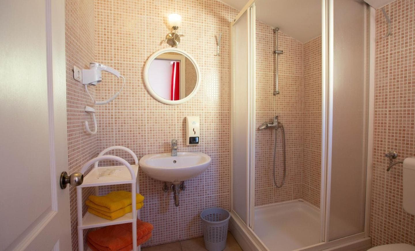 Single Room with Balcony room photo