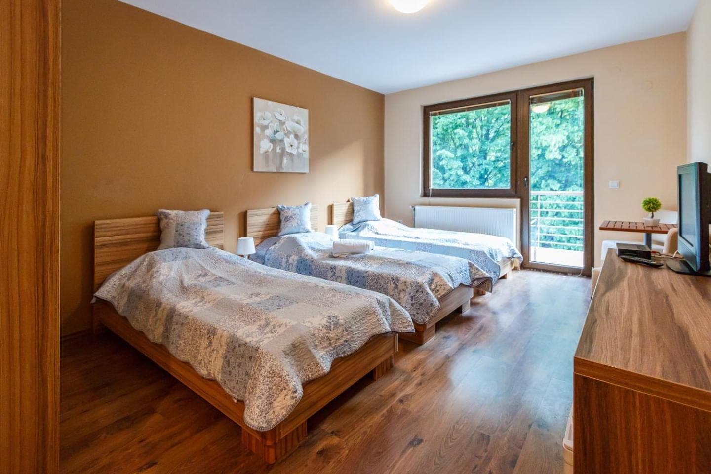 One-Bedroom Suite room photo