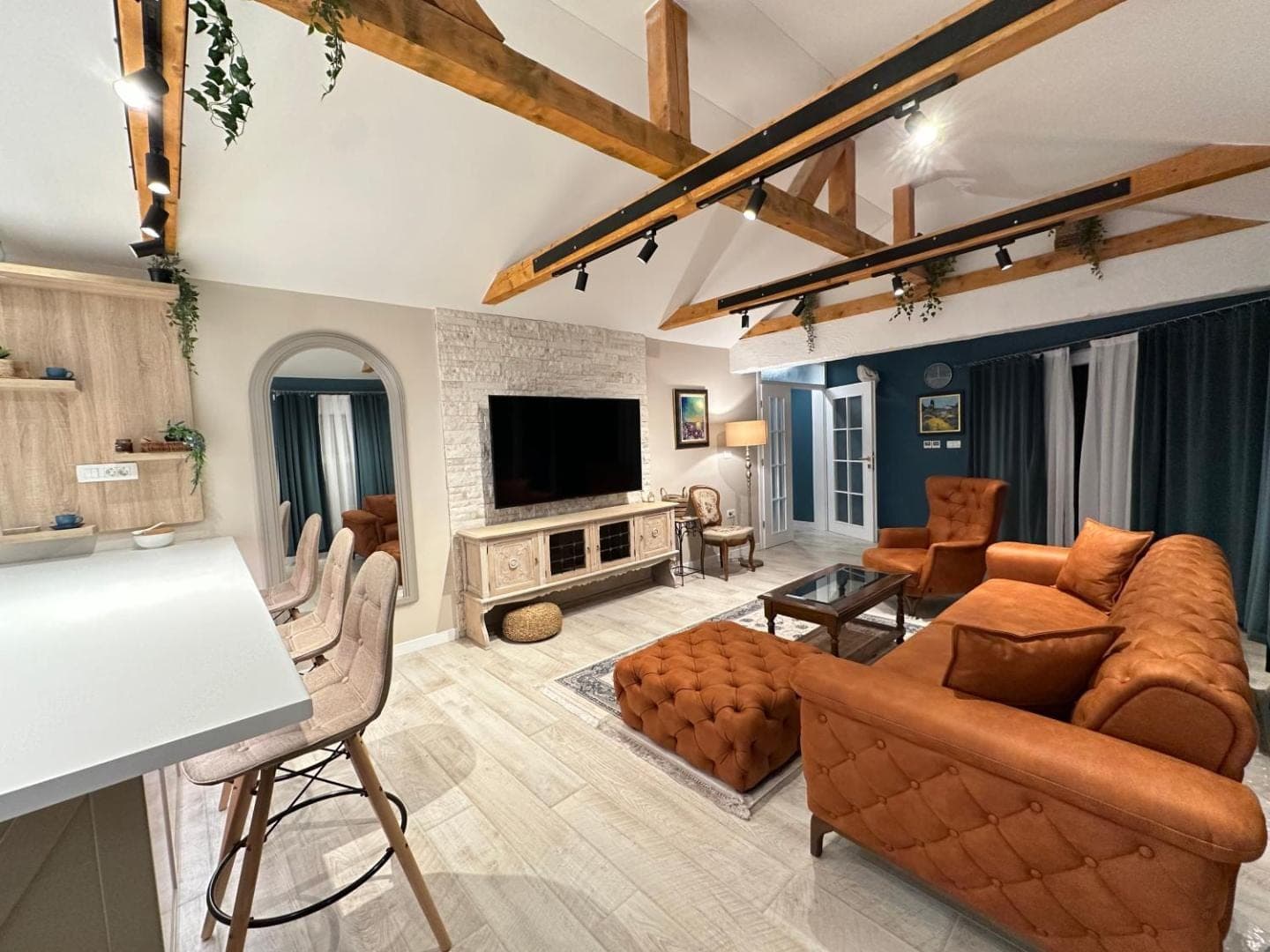 Fotografija smještaja Two-Bedroom Apartment with Balcony