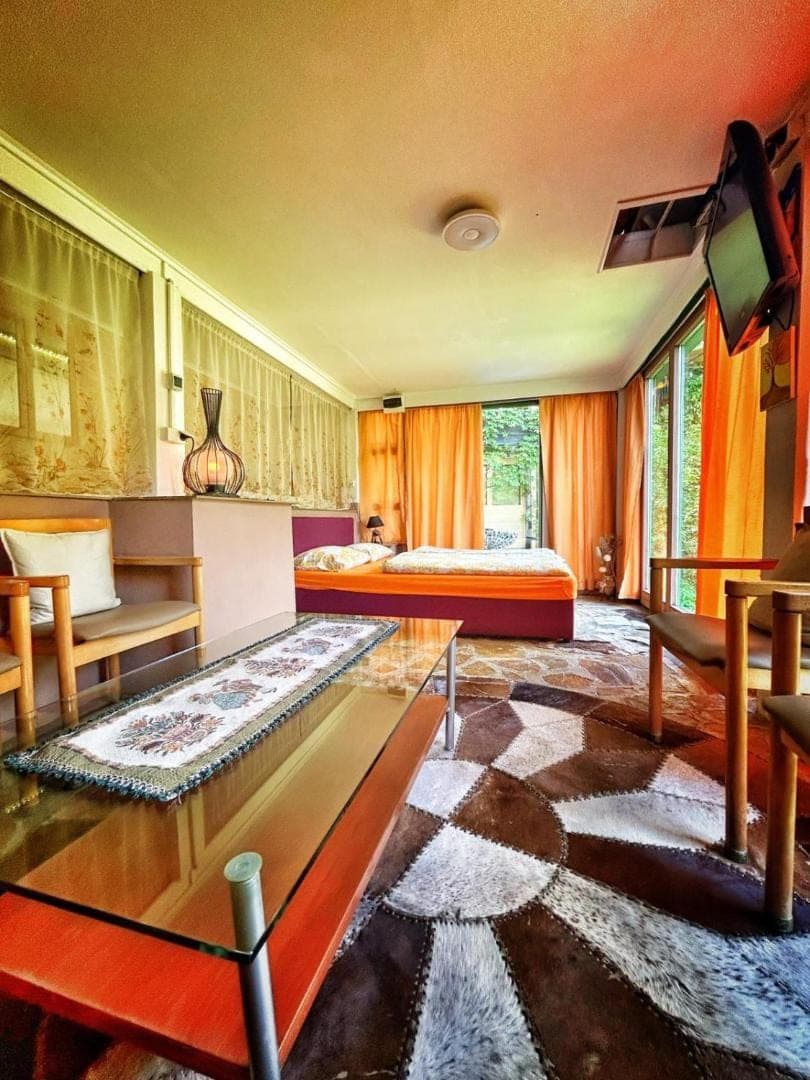 Holiday Home room photo